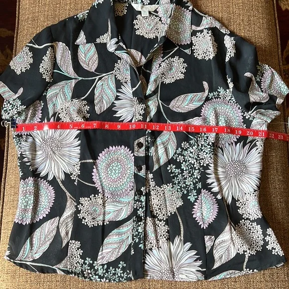 Floral Black and White Skirt Set - Picture 7 of 15